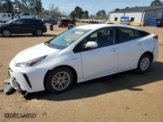 2021 Toyota Prius L Eco with VIN JTDKAMFU7M3136038, listed as a Copart auction lot 48774605 with 0 mi miles and Salvage Title. Bid and sale history available at carsss.com. Image 1.