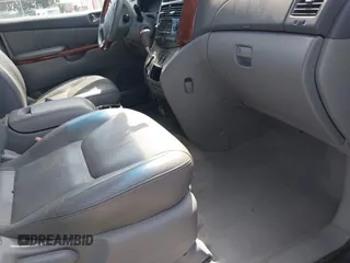 2004 Toyota Sienna XLE with VIN 5TDZA22C34S167544, listed as a IAAI auction lot 41936394 with 111,193 mi miles and . Bid and sale history available at DreamBid. Image 5.