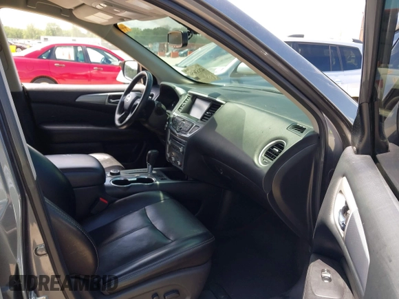 2020 Nissan Pathfinder SL z VIN 5N1DR2CM1LC613034, wystawiony jako IAAI lot #42153656 z przebiegiem 169 223 mil mil oraz . Historia ofert i sprzedaży dostępna na DreamBid. Obrazek 5.