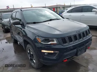 2018 Jeep Compass Trailhawk with VIN 3C4NJDDB5JT270609, listed as a IAAI auction lot 41860027 with 32,237 mi miles and . Bid and sale history available at DreamBid. Image 1.