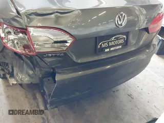 2014 Volkswagen Jetta SEL z VIN 3VWL17AJ8EM388218, wystawiony jako IAAI lot #41862353 z przebiegiem 140 514 mil mil oraz . Historia ofert i sprzedaży dostępna na DreamBid. Obrazek 15.