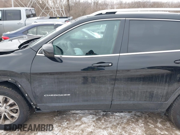 2019 Jeep Cherokee Latitude with VIN 1C4PJMCX6KD155434, listed as a IAAI auction lot 41347851 with 256,713 mi miles. Bid and sale history available at carsss.com. Image 15.