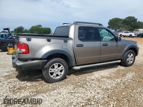 2007 Ford Explorer Sport Trac XLT z VIN 1FMEU31K37UA25095, wystawiony jako Copart lot #62453555 z przebiegiem 133 051 mil mil oraz Szkoda całkowita • Salvage title. Historia ofert i sprzedaży dostępna na DreamBid. Obrazek 3.