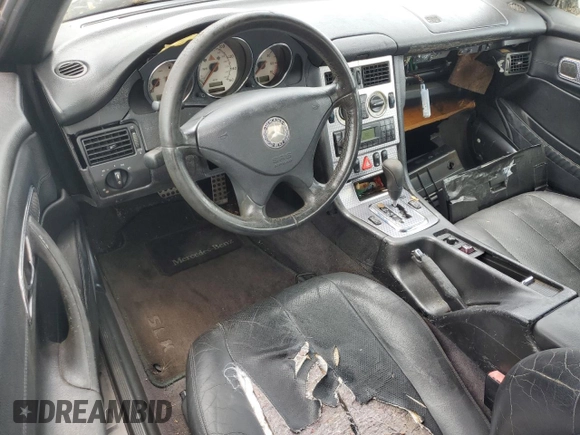 2001 Mercedes-Benz SLK 230 Kompressor z VIN WDBKK49F31F175681, wystawiony jako Copart lot #65155374 z przebiegiem Nie podano mil oraz Nie do naprawy • Non repairable. Historia ofert i sprzedaży dostępna na DreamBid. Obrazek 8.