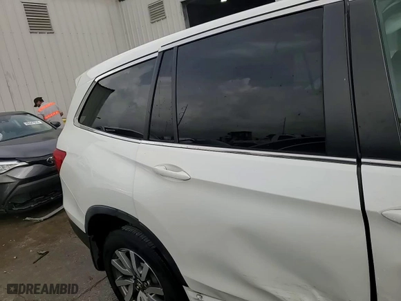 2021 Honda Pilot EX-L with VIN 5FNYF5H55MB025692, listed as a Copart auction lot 86314974 with 12,901 mi miles and Salvage Title. Bid and sale history available at carsss.com. Image 14.