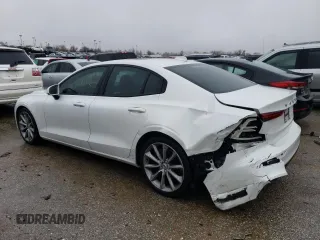 2020 Volvo S60 Momentum with VIN 7JR102FK6LG040959, listed as a Copart auction lot 39157714 with 15,612 mi miles and Salvage Title. Bid and sale history available at carsss.com. Image 2.