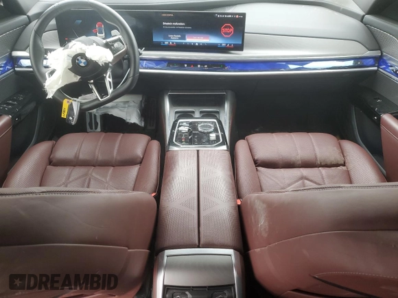 2024 BMW 7 Series 760i xDrive with VIN WBA33EJ00RCP82020, listed as a Copart auction lot 52147535 with 18,563 mi miles and Salvage Title. Bid and sale history available at carsss.com. Image 8.