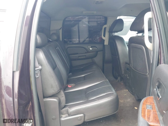 2008 Chevrolet Silverado 1500 LT w/1LT with VIN 2GCEK13J281331057, listed as a IAAI auction lot 41949729 with 276,931 mi miles. Bid and sale history available at carsss.com. Image 8.
