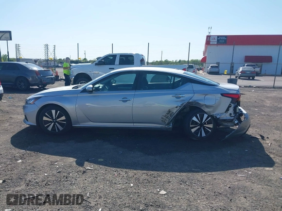 2021 Nissan Altima SV with VIN 1N4BL4DV7MN413139, listed as a IAAI auction lot 41973040 with 55,678 mi miles and . Bid and sale history available at DreamBid. Image 14.