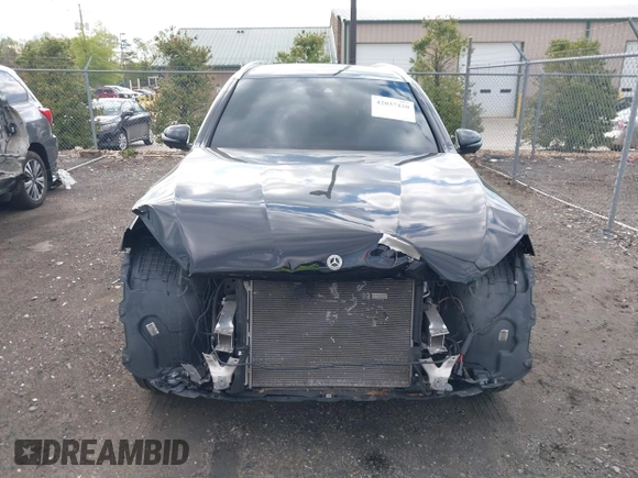 2022 Mercedes-Benz GLC 300 z VIN W1N0G8EB7NV337921, wystawiony jako IAAI lot #42037420 z przebiegiem 56 315 mil mil oraz . Historia ofert i sprzedaży dostępna na DreamBid. Obrazek 6.
