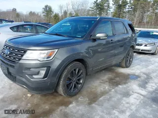 2017 Ford Explorer XLT with VIN 1FM5K8DH5HGE31723, listed as a IAAI auction lot 41661136 with 85,263 mi miles. Bid and sale history available at carsss.com. Image 2.