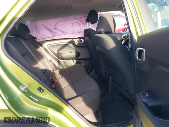 2022 Hyundai Venue SE with VIN KMHRB8A39NU140634, listed as a IAAI auction lot 38247791 with 31,622 mi miles and . Bid and sale history available at DreamBid. Image 8.