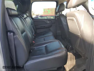 2011 Chevrolet Avalanche LTZ with VIN 3GNTKGE37BG226965, listed as a Copart auction lot 45387375 with 148,016 mi miles and Clean Title. Bid and sale history available at carsss.com. Image 10.