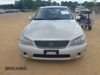 2001 Lexus IS 300/350 z VIN JTHBD182010019964, wystawiony jako IAAI lot #42353494 z przebiegiem 200 294 mil mil oraz . Historia ofert i sprzedaży dostępna na DreamBid. Obrazek 6.