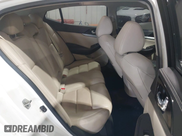 2017 Nissan Maxima SV with VIN 1N4AA6AP0HC366492, listed as a IAAI auction lot 41382955 with 154,939 mi miles and . Bid and sale history available at DreamBid. Image 8.