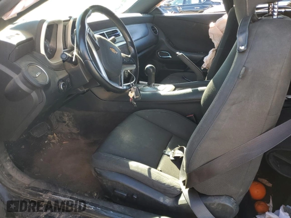2014 Chevrolet Camaro LT z VIN 2G1FB1E38E9228007, wystawiony jako Copart lot #46190045 z przebiegiem 122 283 mil mil oraz Szkoda całkowita • Salvage title. Historia ofert i sprzedaży dostępna na DreamBid. Obrazek 7.