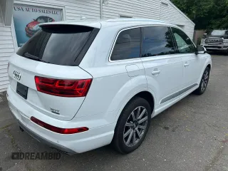 2018 Audi Q7 Premium Plus with VIN WA1LAAF70JD019706, listed as a Copart auction lot 63009995 with 109,501 mi miles and Clean title. Bid and sale history available at DreamBid. Image 3.