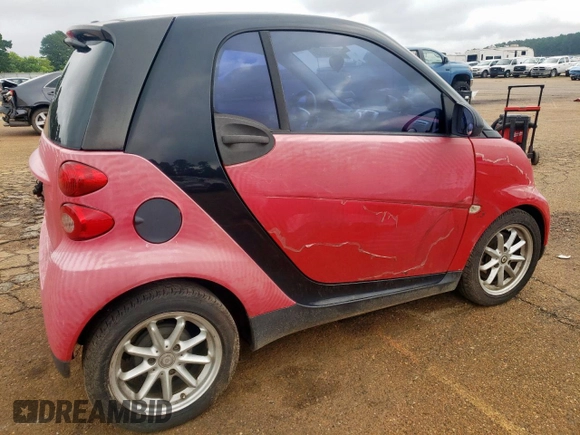 2009 Smart fortwo Pure with VIN WMEEJ31X79K271222, listed as a Copart auction lot 64583695 with 152,626 mi miles and Clean title. Bid and sale history available at DreamBid. Image 3.