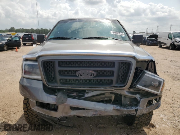 2005 Ford F-150 STX z VIN 1FTRX12W45FA04955, wystawiony jako Copart lot #54565015 z przebiegiem 189 505 mil mil oraz Szkoda całkowita • Salvage title. Historia ofert i sprzedaży dostępna na DreamBid. Obrazek 5.