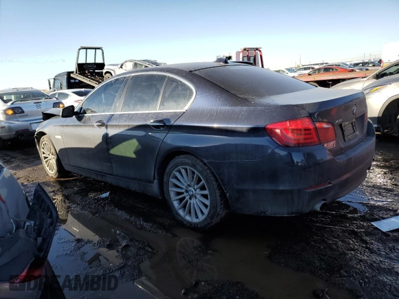 2013 BMW 5 Series 535i xDrive with VIN WBAFU7C57DDU76854, listed as a Copart auction lot 43325245 with 124,000 mi miles and Salvage Title. Bid and sale history available at carsss.com. Image 2.
