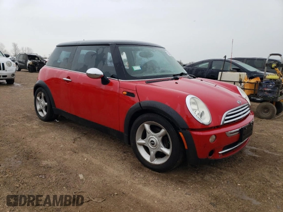 2005 MINI Hardtop с VIN WMWRC33435TC57559, выставлен на аукционе Copart как лот 53130725 с пробегом 163 438 миль миль и Списание • Salvage title. История ставок и продаж доступна на DreamBid. Изображение 4.