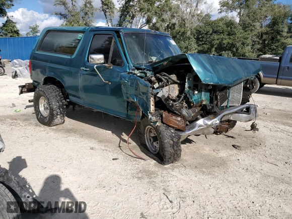 1996 Ford Bronco Custom with VIN 1FMEU15HXTLB54292, listed as a Copart auction lot 82197904 with Not Provided miles and Non Repairable. Bid and sale history available at DreamBid. Image 4.