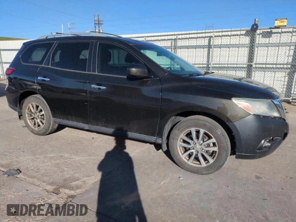 2016 Nissan Pathfinder Platinum with VIN 5N1AR2MMXGC621687, listed as a Copart auction lot 55285985 with 131,996 mi miles and Clean Title. Bid and sale history available at carsss.com. Image 4.