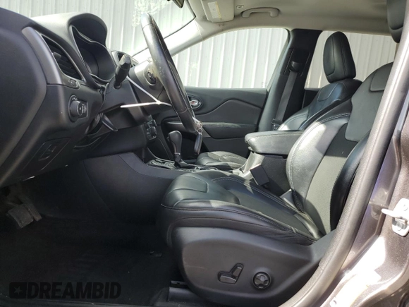 2019 Jeep Cherokee Latitude Plus with VIN 1C4PJLLB7KD289948, listed as a Copart auction lot 60732035 with 95,797 mi miles and Salvage title. Bid and sale history available at DreamBid. Image 7.
