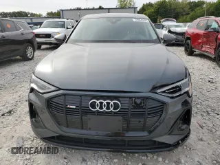 2021 Audi e-tron Sportback Prestige z VIN WA13ABGE8MB008083, wystawiony jako Copart lot #72904564 z przebiegiem 30 787 mil mil oraz Nie do naprawy. Historia ofert i sprzedaży dostępna na DreamBid. Obrazek 5.