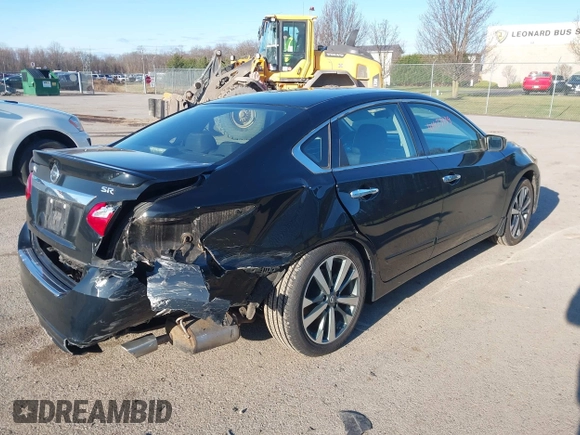 2016 Nissan Altima SR with VIN 1N4AL3AP7GC212210, listed as a IAAI auction lot 41923139 with 26,433 mi miles and . Bid and sale history available at carsss.com. Image 4.