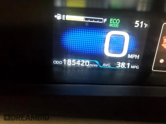 2019 Toyota Prius LE z VIN JTDL9RFUXK3004270, wystawiony jako Copart lot #57160885 z przebiegiem 185 420 mil mil oraz Czysty tytuł • Clean title. Historia ofert i sprzedaży dostępna na DreamBid. Obrazek 9.