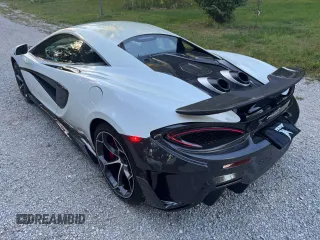 2016 McLaren 570S z VIN SBM13DAA2GW000588, wystawiony jako Copart lot #81412784 z przebiegiem 50 200 mil mil oraz Tytuł czysty. Historia ofert i sprzedaży dostępna na DreamBid. Obrazek 3.