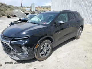2024 Chevrolet Blazer LT z VIN 3GNKBJR40RS178941, wystawiony jako Copart lot #53538185 z przebiegiem 27 969 mil mil oraz Czysty tytuł • Clean title. Historia ofert i sprzedaży dostępna na DreamBid. Obrazek 1.