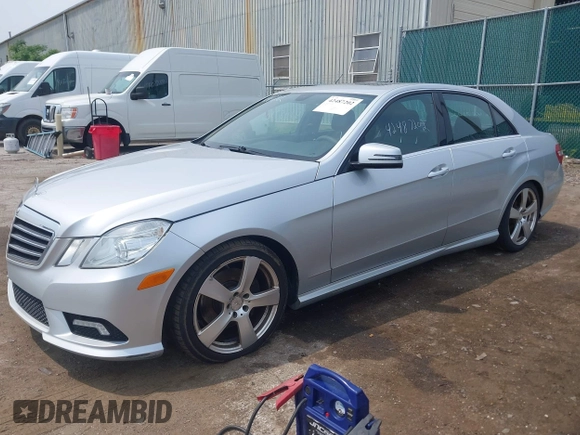 2011 Mercedes-Benz E 350 Luxury с VIN WDDHF8HB5BA467794, выставлен на аукционе IAAI как лот 42487202 с пробегом 228 854 миль миль и . История ставок и продаж доступна на DreamBid. Изображение 2.