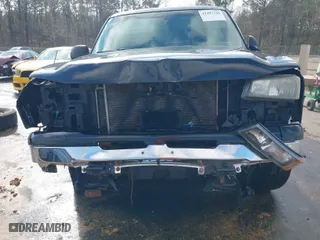 2007 Chevrolet Silverado 1500 Classic LT3 with VIN 1GCEK19B07Z206175, listed as a IAAI auction lot 41497344 with 205,452 mi miles. Bid and sale history available at carsss.com. Image 13.