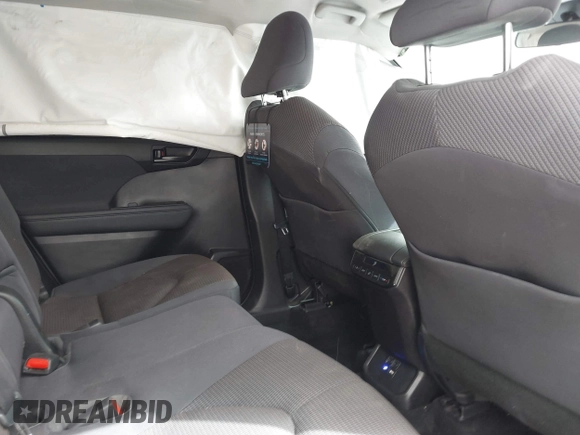 2021 Toyota Highlander L with VIN 5TDZZRAH4MS070514, listed as a IAAI auction lot 41810925 with 60,950 mi miles and . Bid and sale history available at DreamBid. Image 8.