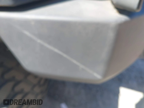 2008 Jeep Wrangler Unlimited X with VIN 1J4GB39138L589300, listed as a IAAI auction lot 41671690 with Not Provided miles and . Bid and sale history available at DreamBid. Image 18.