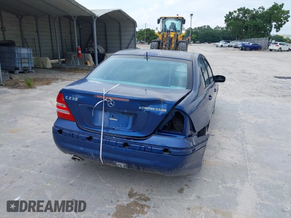 2005 Mercedes-Benz C 230 Kompressor с VIN WDBRF40J95F612156, выставлен на аукционе IAAI как лот 41722349 с пробегом 136 109 миль миль и . История ставок и продаж доступна на DreamBid. Изображение 6.