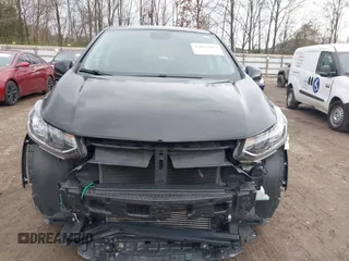 2019 Chevrolet Trax LS with VIN 3GNCJKSB1KL386803, listed as a IAAI auction lot 41832867 with 107,462 mi miles. Bid and sale history available at carsss.com. Image 6.