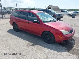 2005 Ford Focus SE with VIN 1FAFP36N75W123301, listed as a IAAI auction lot 42827574 with 285,484 mi miles and . Bid and sale history available at DreamBid. Image 1.