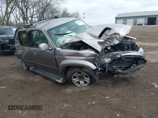 2002 Toyota 4Runner SR5 z VIN JT3GN86R020223814, wystawiony jako IAAI lot #41943142 z przebiegiem 201 498 mil mil oraz . Historia ofert i sprzedaży dostępna na DreamBid. Obrazek 1.