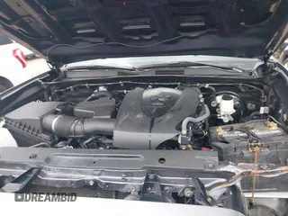 2022 Toyota Tacoma SR5 with VIN 3TMAZ5CN6NM186713, listed as a IAAI auction lot 42607719 with 60,704 mi miles and . Bid and sale history available at DreamBid. Image 10.