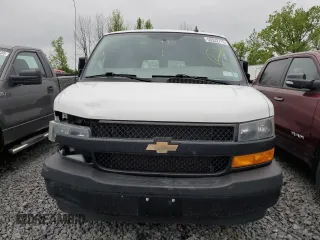 2019 Chevrolet Express Cargo with VIN 1GCWGAFP4K1227186, listed as a Copart auction lot 55532715 with 148,607 mi miles and Salvage title. Bid and sale history available at DreamBid. Image 5.