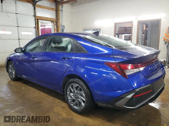 2024 Hyundai Elantra SEL z VIN KMHLM4DG7RU821582, wystawiony jako Copart lot #60502485 z przebiegiem 27 736 mil mil oraz Nie do naprawy • Non repairable. Historia ofert i sprzedaży dostępna na DreamBid. Obrazek 2.