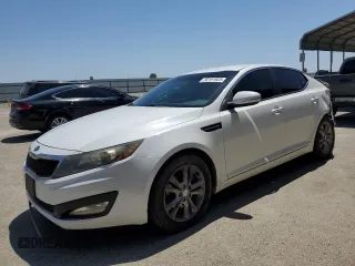2013 Kia Optima EX с VIN 5XXGN4A71DG244277, выставлен на аукционе Copart как лот 56191925 с пробегом 147 641 миль миль и Списание • Salvage title. История ставок и продаж доступна на DreamBid. Изображение 1.