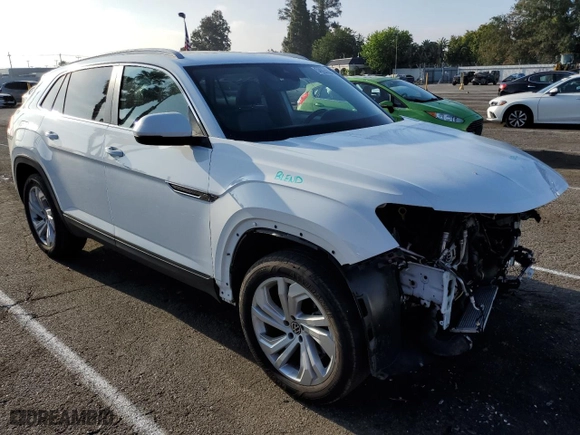 2021 Volkswagen Atlas Cross Sport 2.0T SEL with VIN 1V2BC2CA2MC215740, listed as a Copart auction lot 54094284 with 33,857 mi miles. Bid and sale history available at carsss.com. Image 4.