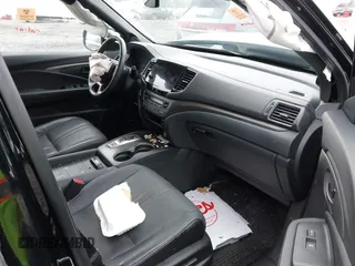 2022 Honda Passport TrailSport z VIN 5FNYF8H63NB001094, wystawiony jako IAAI lot #41765935 z przebiegiem 44 366 mil mil oraz . Historia ofert i sprzedaży dostępna na DreamBid. Obrazek 5.