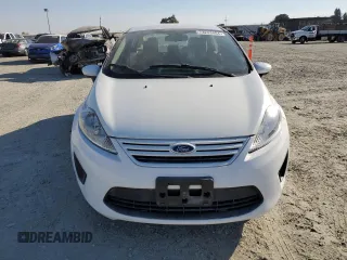 2013 Ford Fiesta S with VIN 3FADP4AJ3DM111257, listed as a Copart auction lot 73243404 with 43,209 mi miles and Clean title. Bid and sale history available at DreamBid. Image 5.