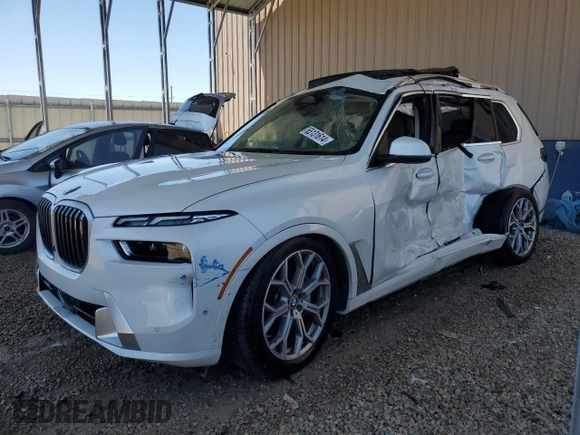 2024 BMW X7 xDrive40i z VIN 5UX23EM07R9U74509, wystawiony jako Copart lot #58172885 z przebiegiem Nie podano mil oraz Szkoda całkowita • Salvage title. Historia ofert i sprzedaży dostępna na DreamBid. Obrazek 1.