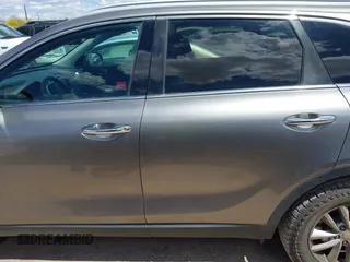 2016 Kia Sorento LX with VIN 5XYPG4A5XGG110456, listed as a IAAI auction lot 41960711 with 150,511 mi miles. Bid and sale history available at carsss.com. Image 14.